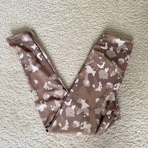 Balance Athletica Outlander Legging